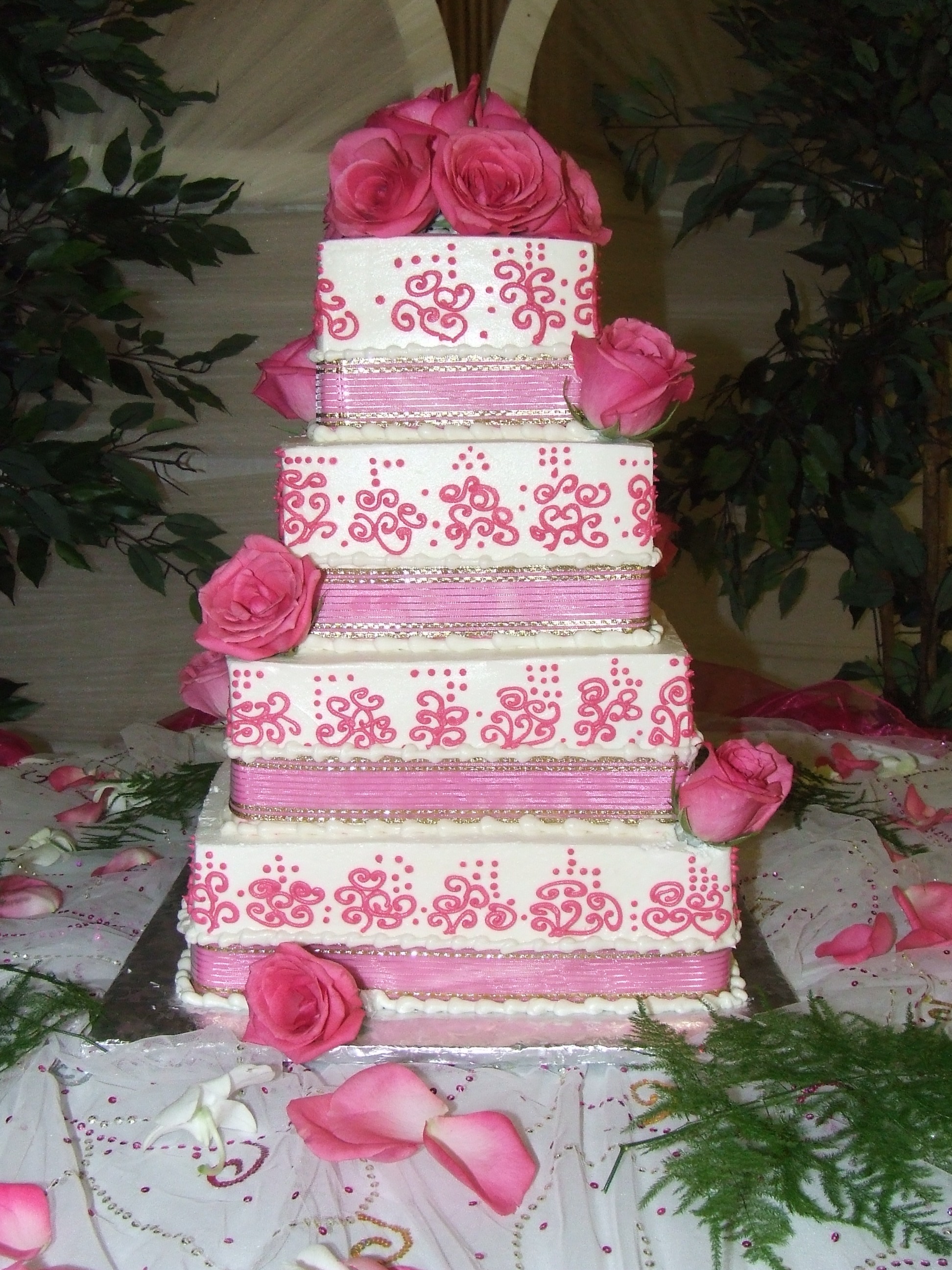 hudson_wedding_cakes.jpg