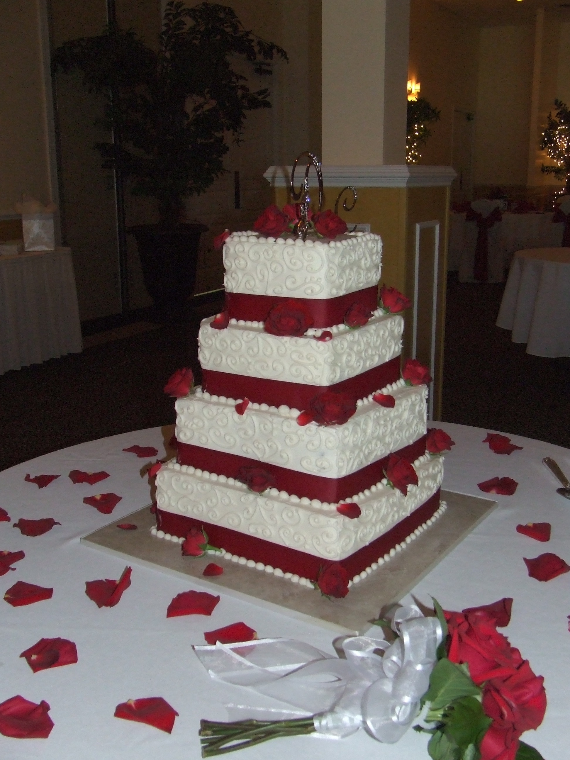 saint_petersburg_wedding_cakes.jpg