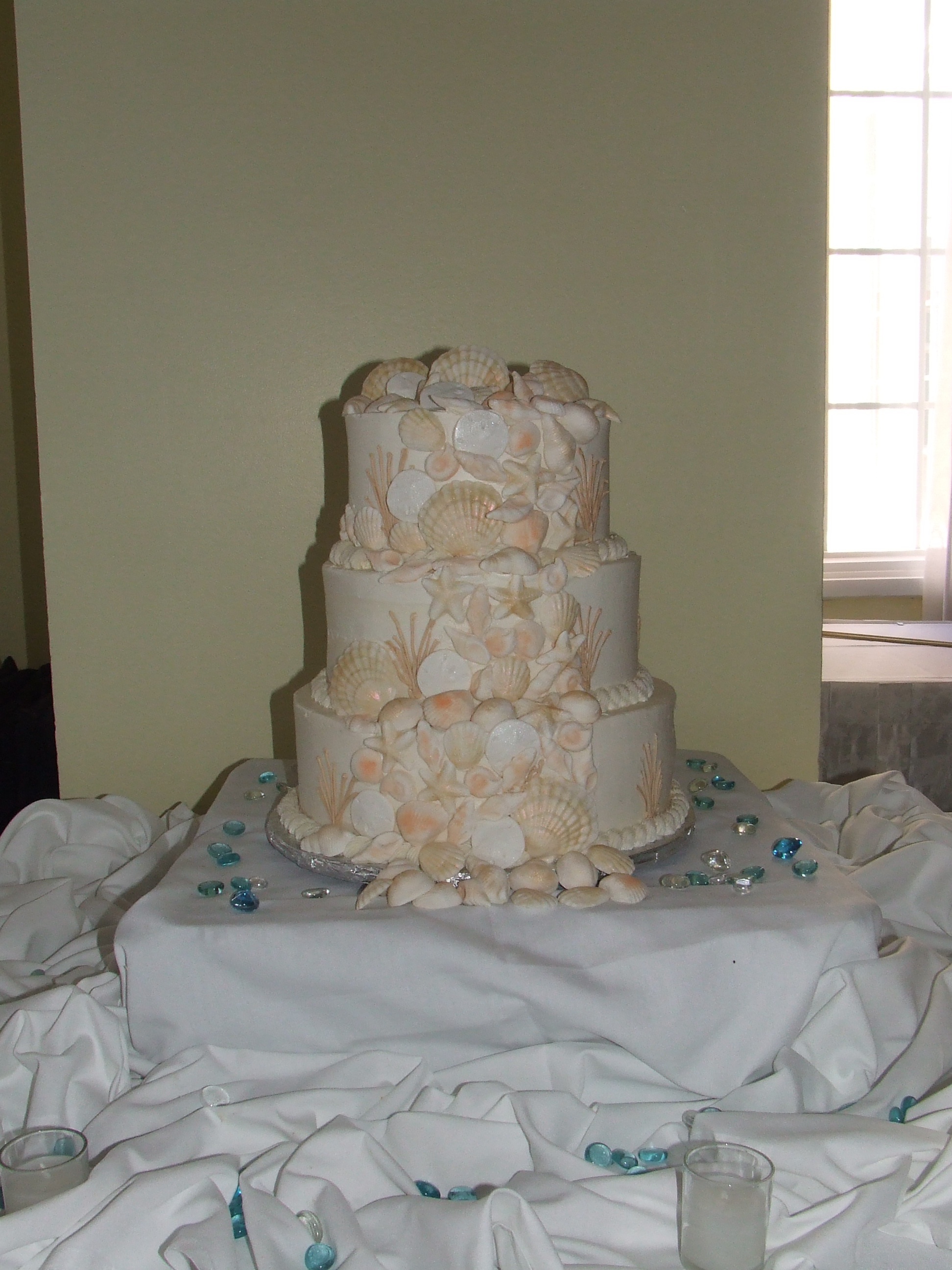 tampa_seashell_wedding_cake.jpg